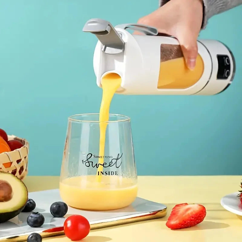 BlendGo Compact Portable Power Juicer